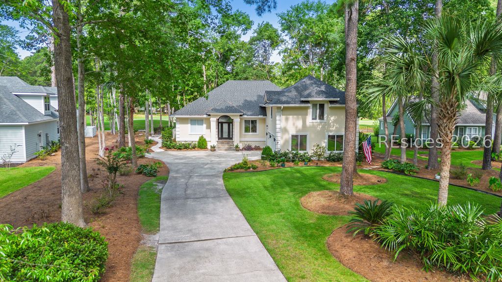 28 Fairway Dr, Bluffton, SC 29910