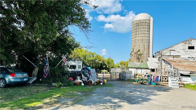 8900 Lockport Road, Niagara, NY 14304