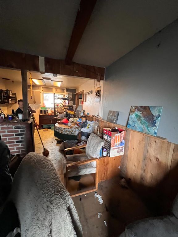 Image 6 of property listing at 17160 N Waldby Avenue, Friant, CA 93626