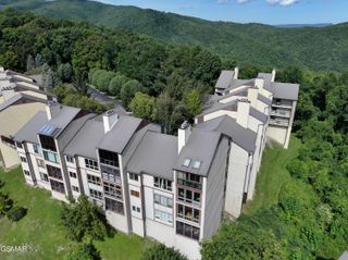 1130 Ski View Drive, Gatlinburg, TN 37738