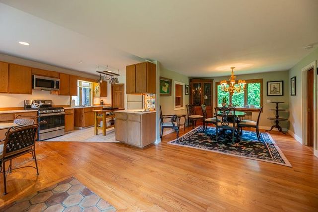 55 Uphill Road, Landgrove, VT 05148