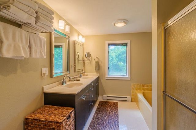 55 Uphill Road, Landgrove, VT 05148