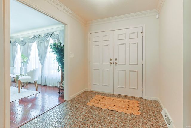 50787 Heather Hill Lane, Granger, IN 46530