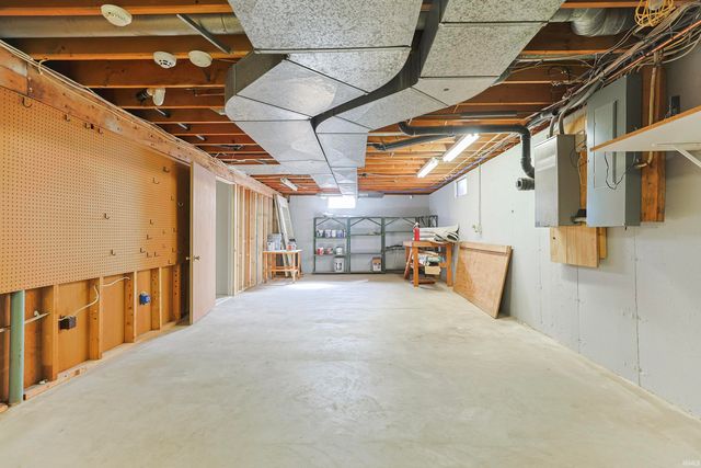 50787 Heather Hill Lane, Granger, IN 46530