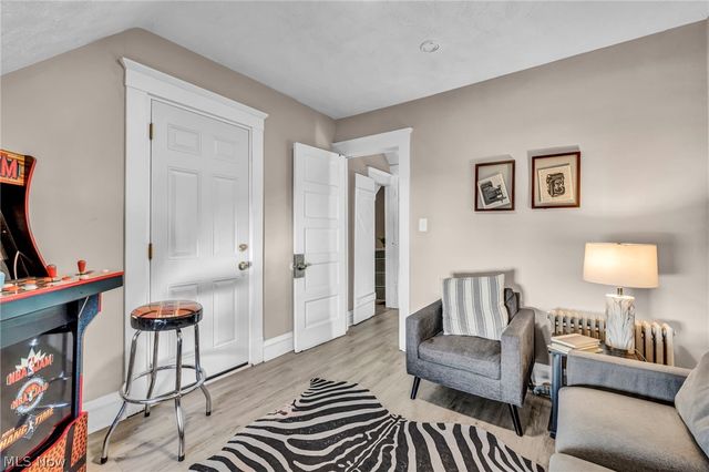 6011 Ellen Avenue, Cleveland, OH 44102