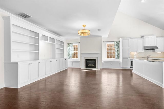 726 Retreat Woods Way, Dacula, GA 30019