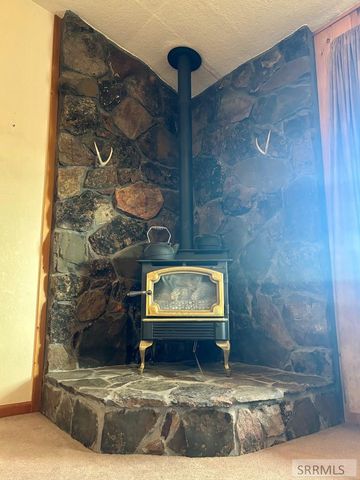 31 Old Leesburg Road, Salmon, ID 83467