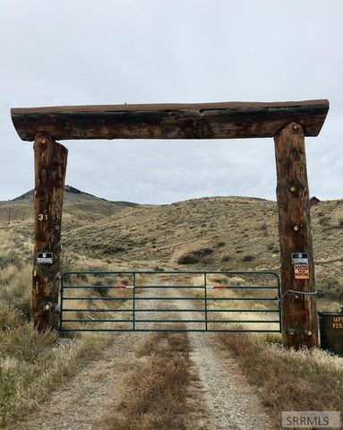 31 Old Leesburg Road, Salmon, ID 83467