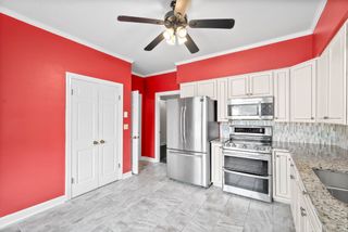 1137 Madison St Apt 11, Clarksville, TN 37040