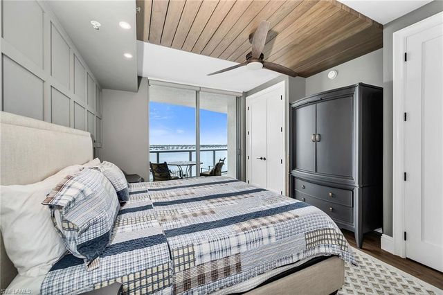 3000 Oasis Grand BLVD 1004, Fort Myers, FL 33916