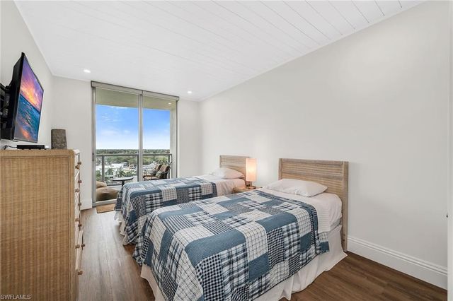 3000 Oasis Grand BLVD 1004, Fort Myers, FL 33916