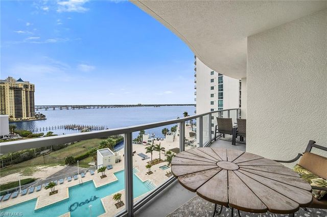 3000 Oasis Grand BLVD 1004, Fort Myers, FL 33916