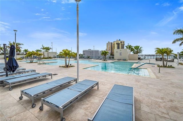 3000 Oasis Grand BLVD 1004, Fort Myers, FL 33916