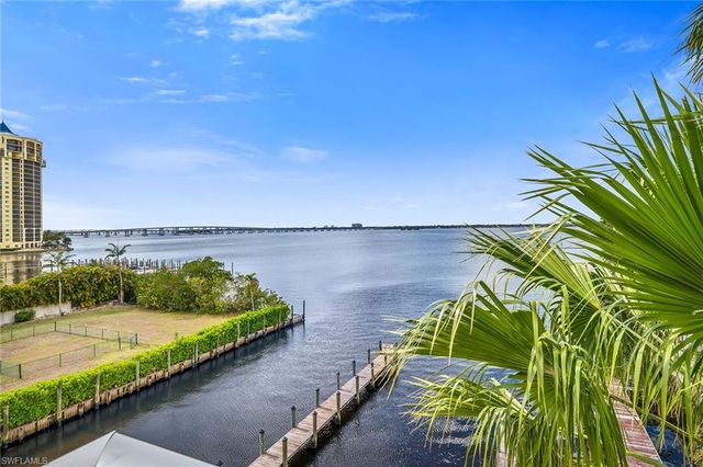 3000 Oasis Grand BLVD 1004, Fort Myers, FL 33916