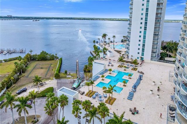 3000 Oasis Grand BLVD 1004, Fort Myers, FL 33916