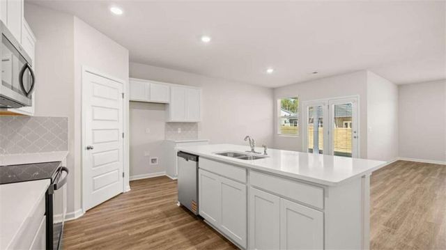 339 Friendship Oak Way Lane, Hampton, GA 30228