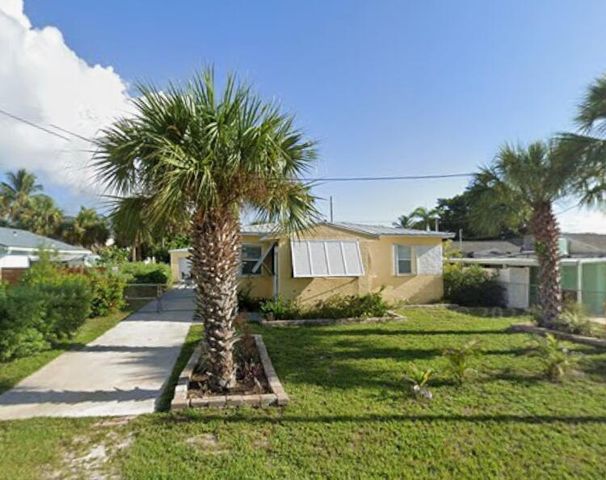 1706 St Lucie Court, Fort Pierce, FL 34949