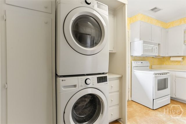 533 E 52 Street, Savannah, GA 31405