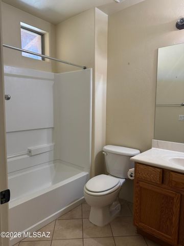 8050 W Crowned Eagle Court, Tucson, AZ 85757