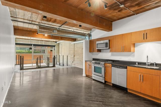 530 S Hewitt Street 130, Los Angeles, CA 90013