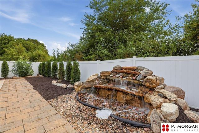 4504 N 167th Street, Omaha, NE 68116