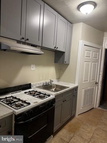 1227 HOLBROOK TER NE, Washington, DC 20002