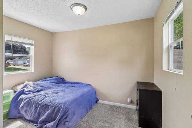 3902 SE 8th Street, Des Moines, IA 50315