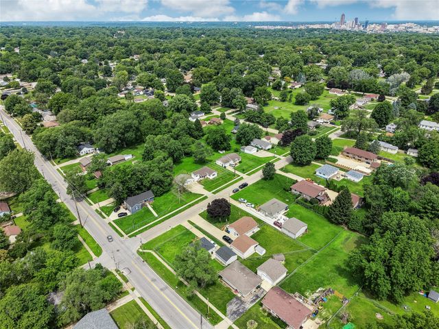 3902 SE 8th Street, Des Moines, IA 50315