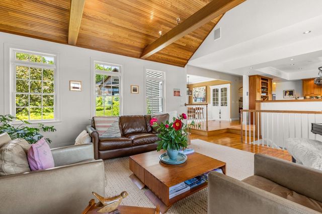 541 South Road, Hopkinton, NH 03229