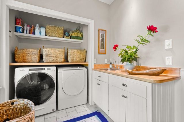 541 South Road, Hopkinton, NH 03229