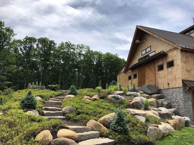 541 South Road, Hopkinton, NH 03229