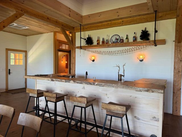 541 South Road, Hopkinton, NH 03229