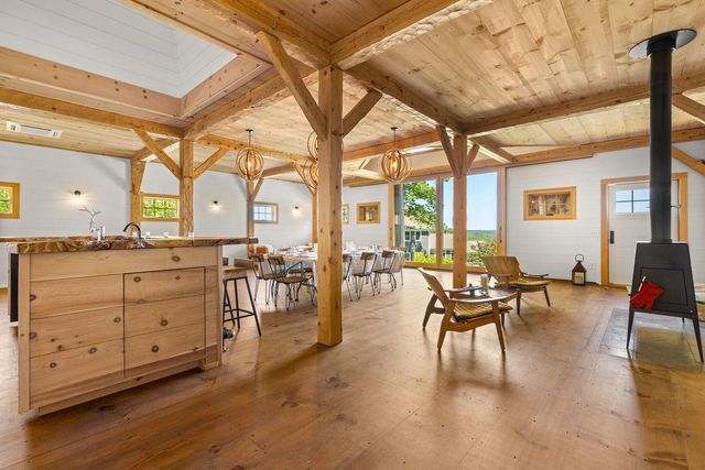 541 South Road, Hopkinton, NH 03229