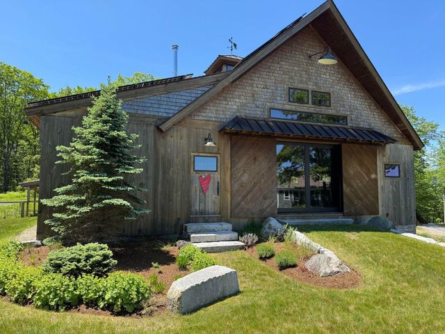 541 South Road, Hopkinton, NH 03229