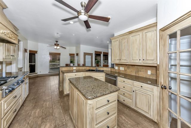 7612 willowood Court, Fort Worth, TX 76112