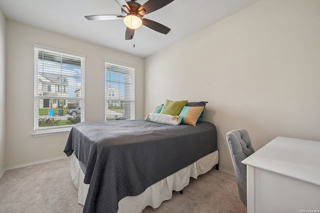 4037 SUN MEADOW LN, Seguin, TX 78155