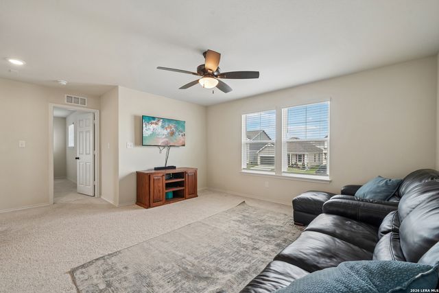 4037 SUN MEADOW LN, Seguin, TX 78155