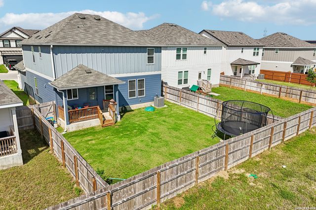 4037 SUN MEADOW LN, Seguin, TX 78155