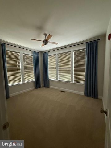 201 CHARLES ELLIS DR, Newtown Square, PA 19073