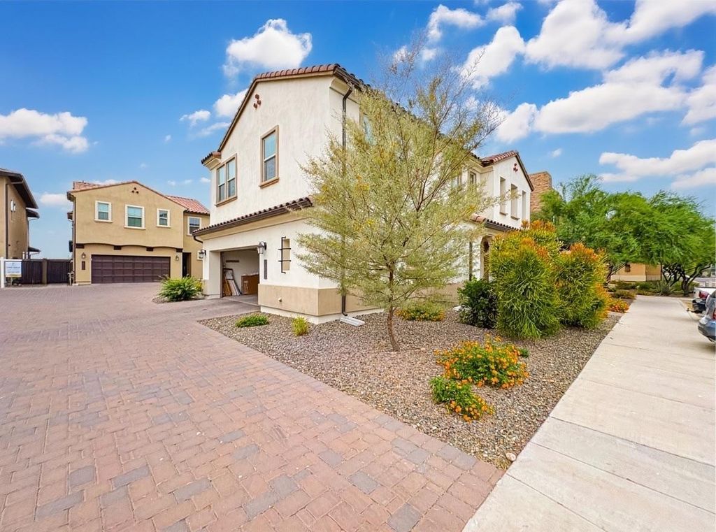 2345 W Gloria Lane, Phoenix, AZ 85085