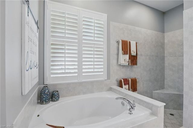 11119 Laughton CIR, Fort Myers, FL 33913