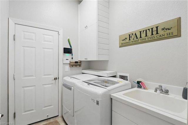 11119 Laughton CIR, Fort Myers, FL 33913