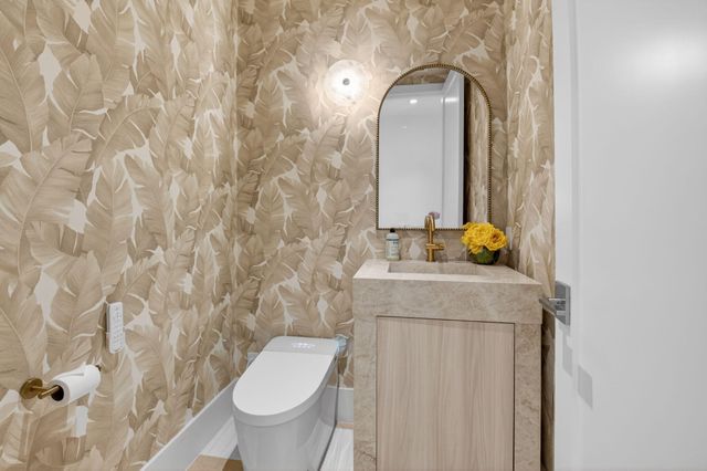 5846 NW 24th Avenue 202, Boca Raton, FL 33496