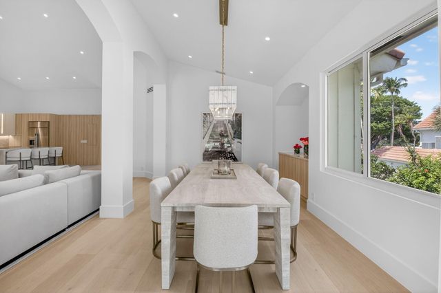 5846 NW 24th Avenue 202, Boca Raton, FL 33496