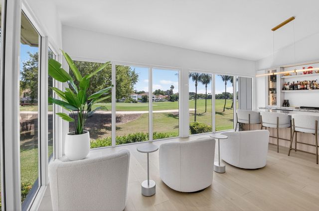 5846 NW 24th Avenue 202, Boca Raton, FL 33496