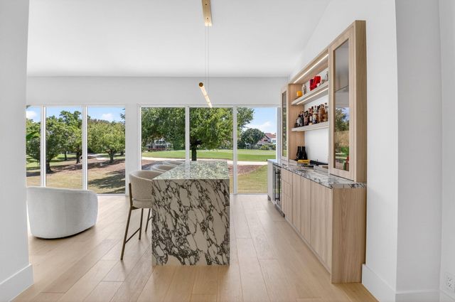 5846 NW 24th Avenue 202, Boca Raton, FL 33496