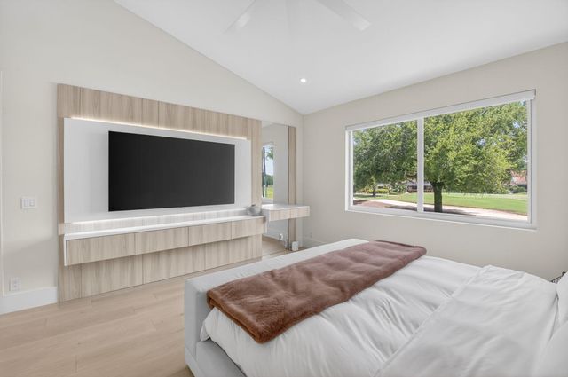 5846 NW 24th Avenue 202, Boca Raton, FL 33496