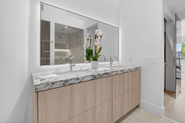 5846 NW 24th Avenue 202, Boca Raton, FL 33496