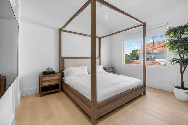 5846 NW 24th Avenue 202, Boca Raton, FL 33496