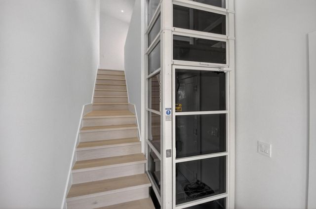 5846 NW 24th Avenue 202, Boca Raton, FL 33496